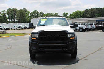 2024 Ram 5500 Cab Chassis Tradesman Regular Cab DRW - miniatura 8