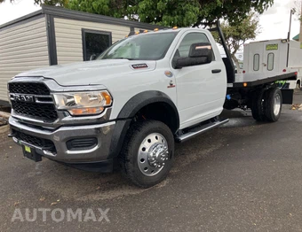 2024 Ram 5500 Cab Chassis Tradesman Regular Cab DRW - miniatura 2