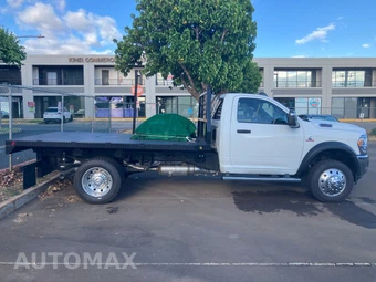 2024 Ram 5500 Cab Chassis Tradesman Regular Cab DRW - miniatura 7