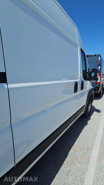 2024 Ram ProMaster 2500 Cargo Van Tradesman High Roof 136.0" WB - miniatura 18