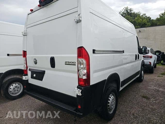 2024 Ram ProMaster 2500 Cargo Van Tradesman High Roof 136.0" WB - miniatura 3