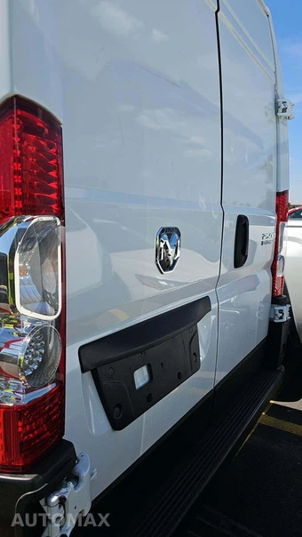 2024 Ram ProMaster 2500 Cargo Van Tradesman High Roof 159.0" WB - miniatura 24
