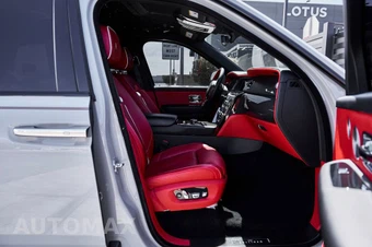 2024 Rolls-Royce Cullinan Black Badge - miniatura 24