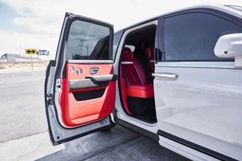 2024 Rolls-Royce Cullinan Black Badge - miniatura 27