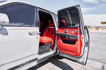 2024 Rolls-Royce Cullinan Black Badge - miniatura 30