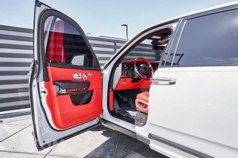 2024 Rolls-Royce Cullinan Black Badge - miniatura 33