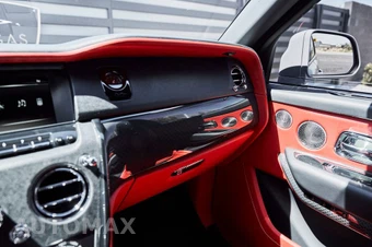 2024 Rolls-Royce Cullinan Black Badge - miniatura 90