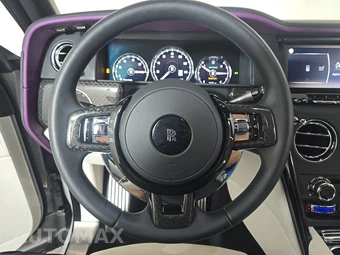 2024 Rolls-Royce Cullinan Black Badge – miniatura 10
