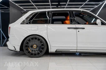 2024 Rolls-Royce Cullinan - miniatura 10
