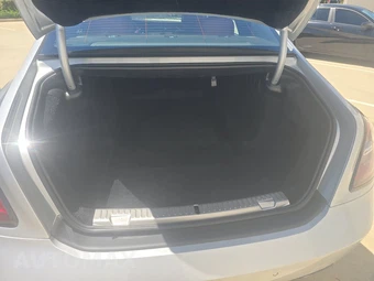 2024 Rolls-Royce Ghost Black Badge – miniatura 17
