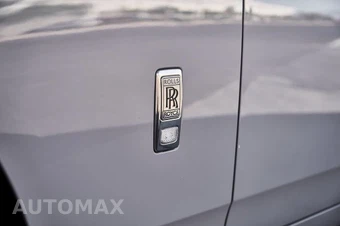 2024 Rolls-Royce Phantom - miniatura 12