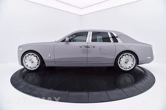 2024 Rolls-Royce Phantom - miniatura 15