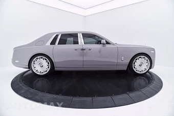 2024 Rolls-Royce Phantom - miniatura 19