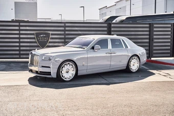 2024 Rolls-Royce Phantom - miniatura 6