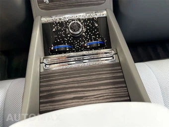 2024 Rolls-Royce Spectre - miniatura 24
