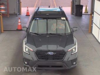 2024 Subaru Forester Premium - miniatura 2