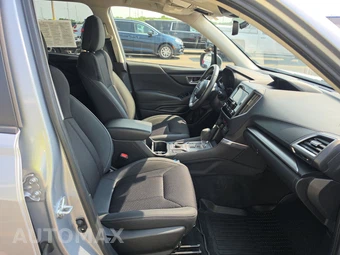 2024 Subaru Forester Premium - miniatura 8