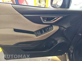 2024 Subaru Forester Premium - miniatura 9