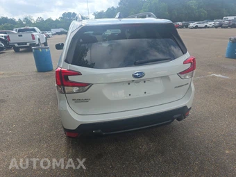 2024 Subaru Forester Premium - miniatura 5