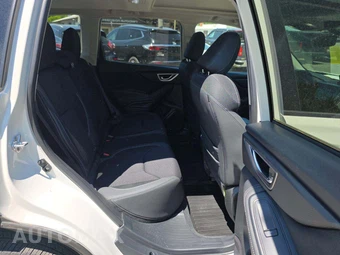 2024 Subaru Forester Premium - miniatura 13