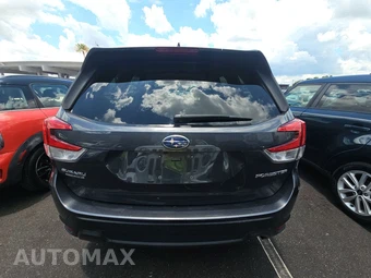 2024 Subaru Forester Premium - miniatura 5