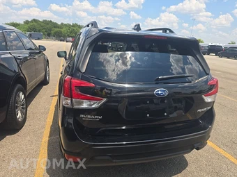 2024 Subaru Forester Premium - miniatura 5