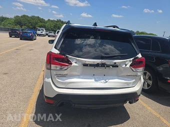 2024 Subaru Forester Premium - miniatura 5