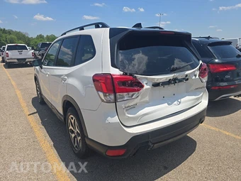 2024 Subaru Forester Premium - miniatura 6