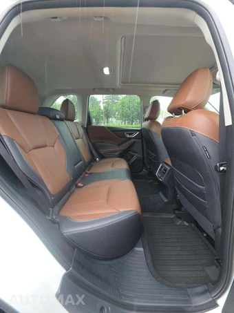 2024 Subaru Forester Touring - miniatura 13