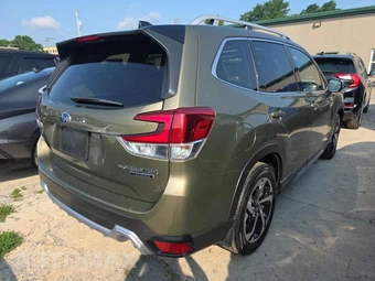 2024 Subaru Forester Touring - miniatura 4