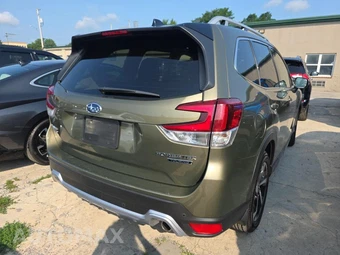 2024 Subaru Forester Touring - miniatura 5