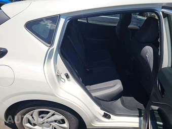 2024 Subaru Impreza 5-Door – miniatura 15