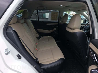 2024 Subaru Outback Limited XT - miniatura 16