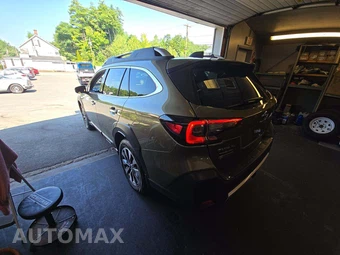 2024 Subaru Outback Touring XT - miniatura 2