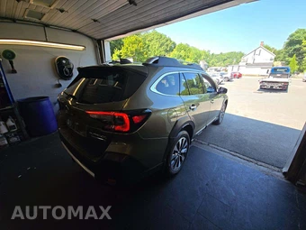 2024 Subaru Outback Touring XT - miniatura 3