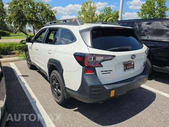 2024 Subaru Outback Wilderness - miniatura 2