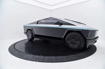 2024 Tesla Cybertruck Base - miniatura 14