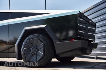 2024 Tesla Cybertruck Base - miniatura 8