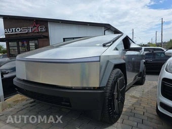 2024 Tesla Cybertruck Crew Cab Medium Bed