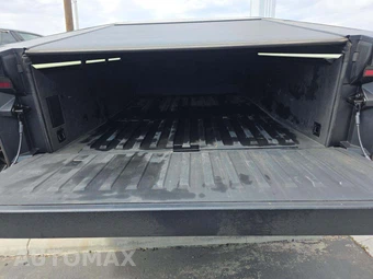 2024 Tesla Cybertruck Crew Cab Medium Bed - miniatura 14