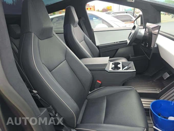 2024 Tesla Cybertruck Crew Cab Medium Bed - miniatura 19