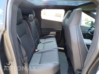 2024 Tesla Cybertruck Crew Cab Medium Bed - miniatura 15