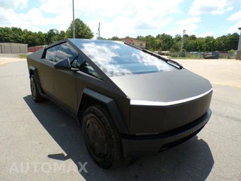 2024 Tesla Cybertruck Crew Cab Medium Bed - miniatura 4