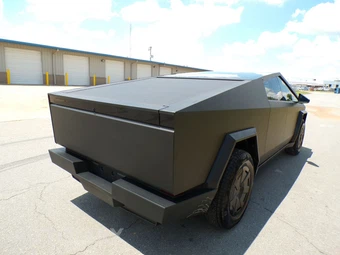 2024 Tesla Cybertruck Crew Cab Medium Bed - miniatura 6