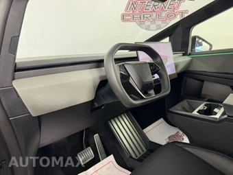 2024 Tesla Cybertruck Crew Cab Medium Bed - miniatura 10