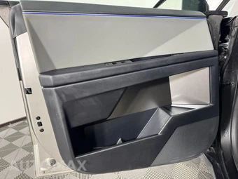 2024 Tesla Cybertruck Crew Cab Medium Bed - miniatura 36