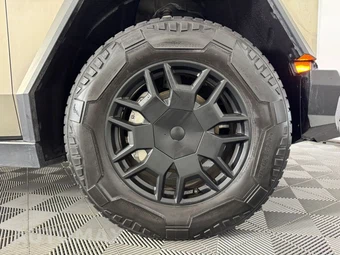 2024 Tesla Cybertruck Crew Cab Medium Bed - miniatura 44