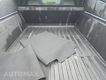 2024 Tesla Cybertruck Crew Cab Medium Bed - miniatura 16