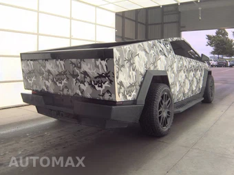 2024 Tesla Cybertruck Crew Cab Medium Bed - miniatura 4