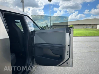 2024 Tesla Cybertruck Crew Cab Medium Bed - miniatura 19
